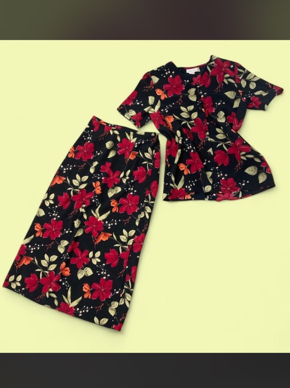 VINTAGE Floral Two-Piece Skirt Set